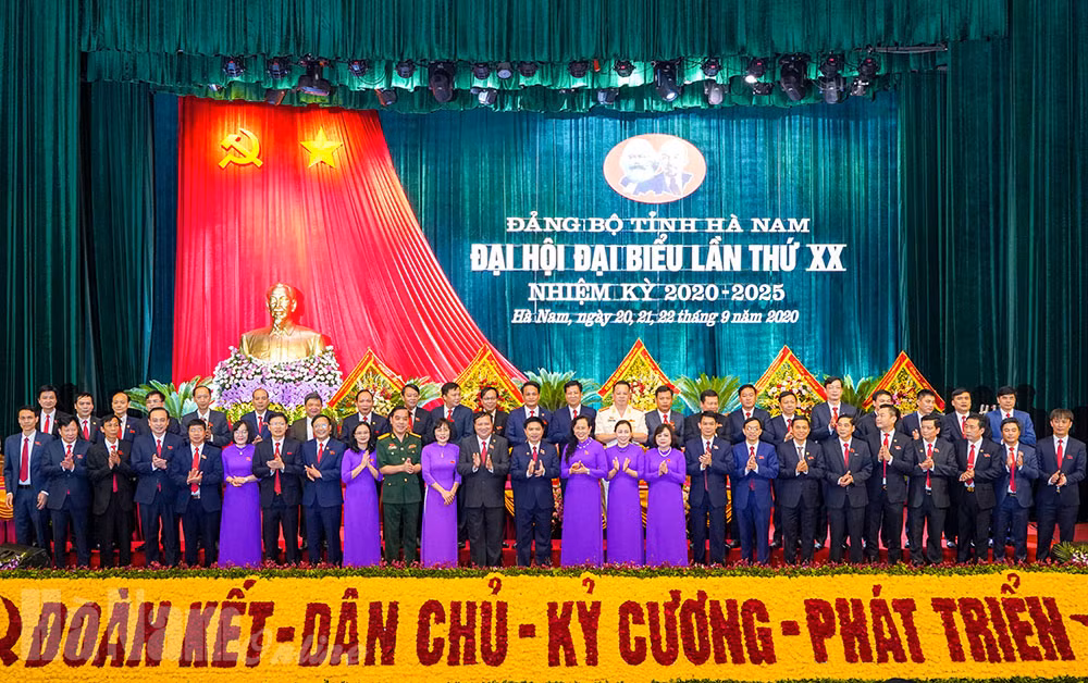 Hà Nam đặt chỉ tiêu kết nạp trên 800 đảng viên/năm ảnh 2