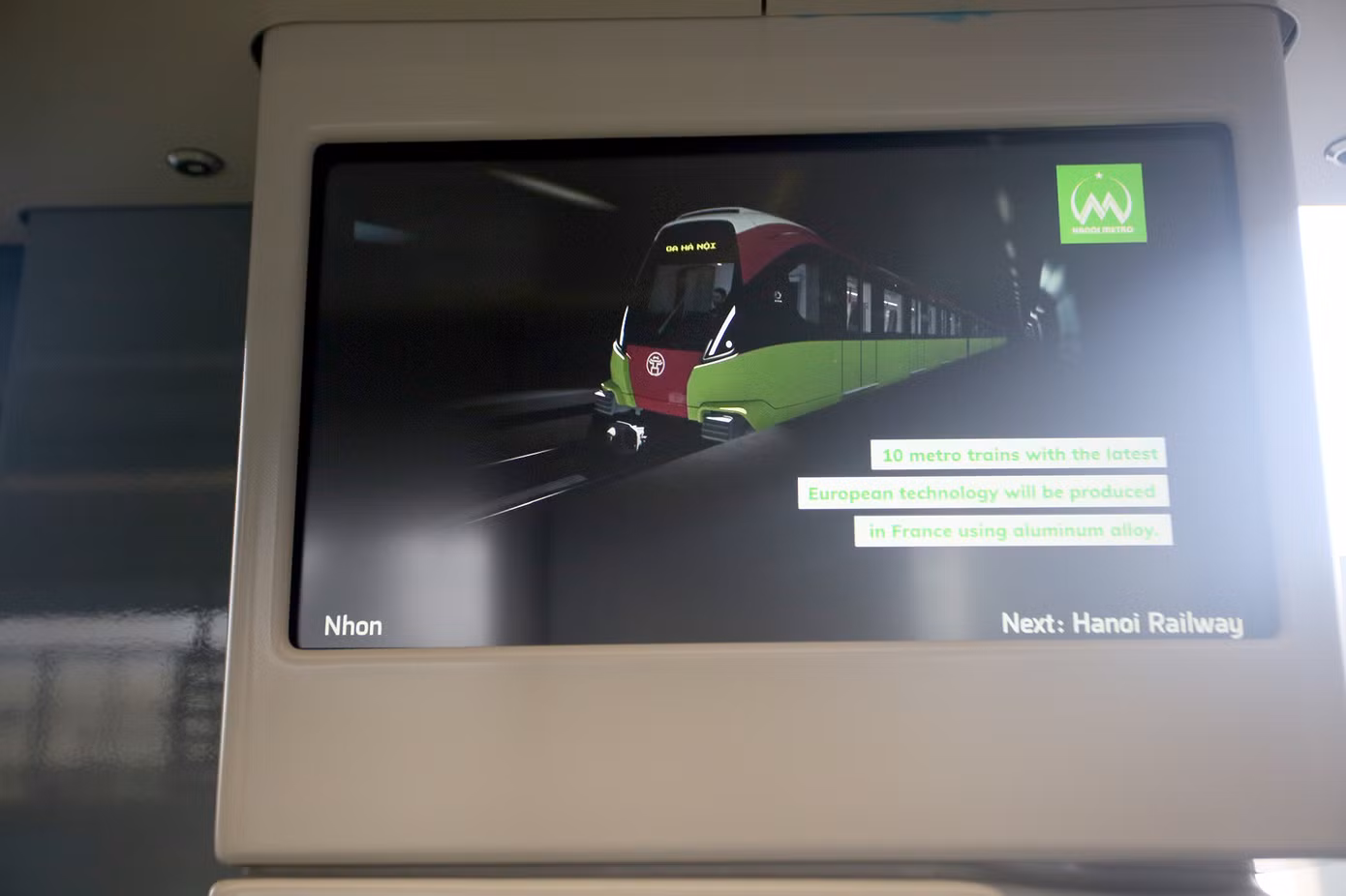 Nội thất hiện đại của tàu tuyến metro Nhổn - ga Hà Nội ảnh 9