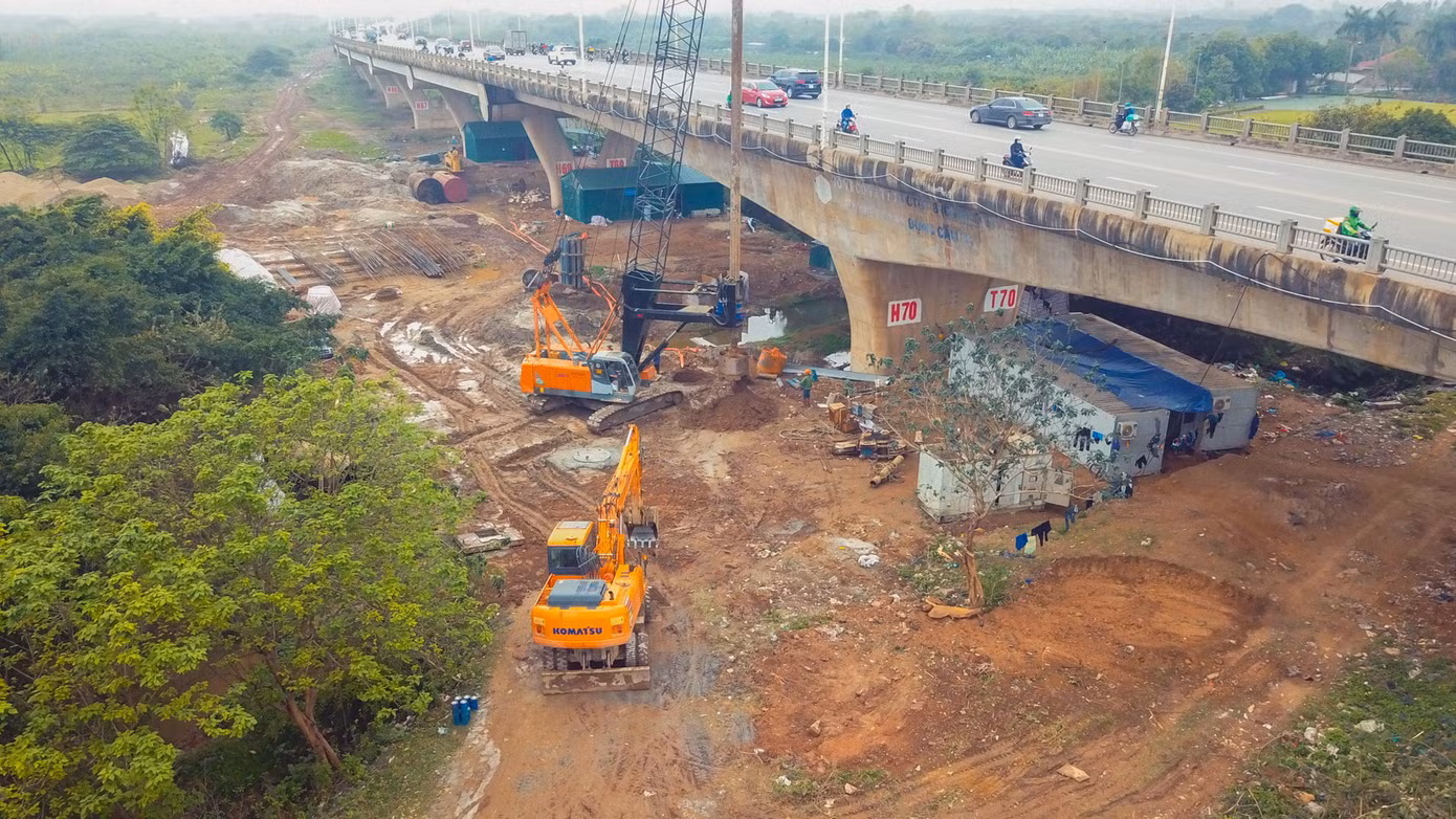 Cận cảnh đại công trường cầu Vĩnh Tuy 2 'nghìn tỷ' vượt sông Hồng ảnh 10