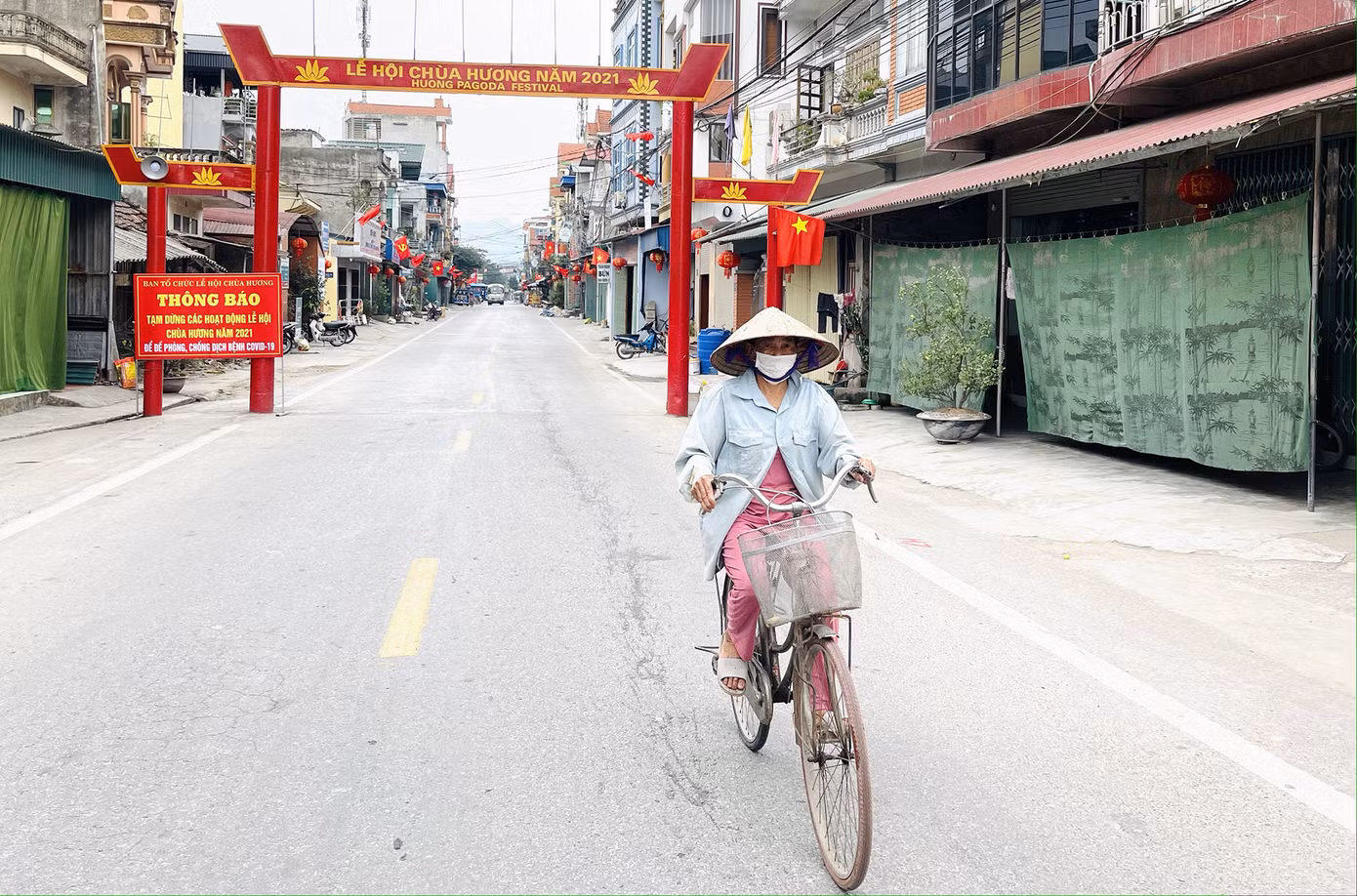 Bàn giao 11 người Trung Quốc nhập cảnh trái phép cho công an xử lý ảnh 7 Bàn giao 11 người Trung Quốc nhập cảnh trái phép cho công an xử lý ảnh 7