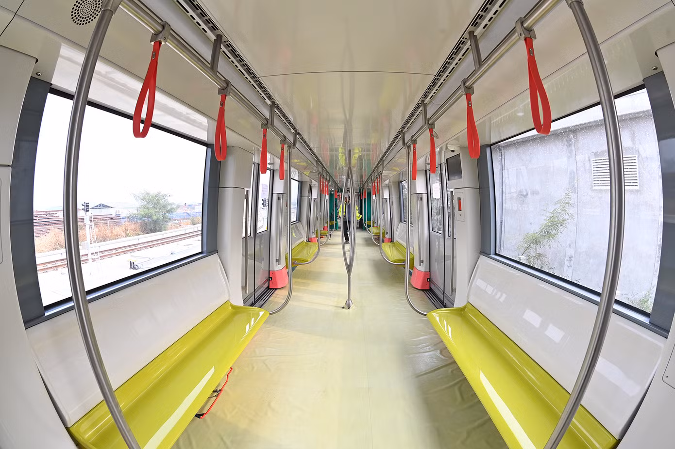 Nội thất hiện đại của tàu tuyến metro Nhổn - ga Hà Nội ảnh 8