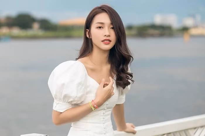 Lọt đề cử 100 gương mặt đẹp nhất thế giới, Khả Ngân cạnh tranh cùng BlackPink ảnh 4