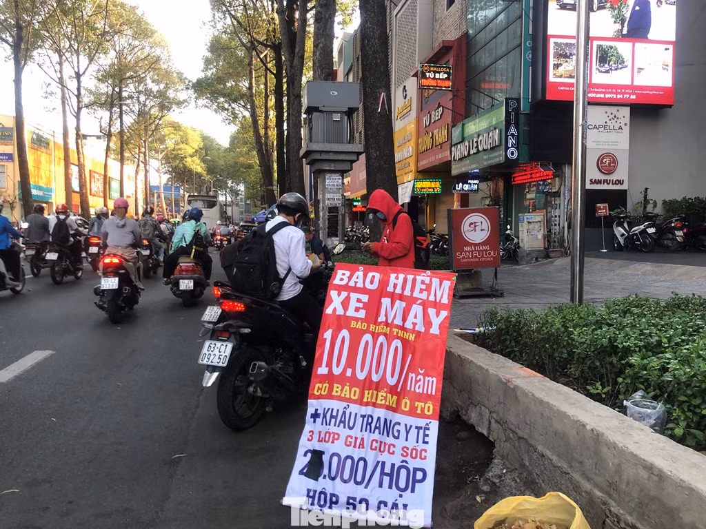 Rồng rắn mua bảo hiểm, dân kinh doanh dạo 'hốt bạc' ảnh 8