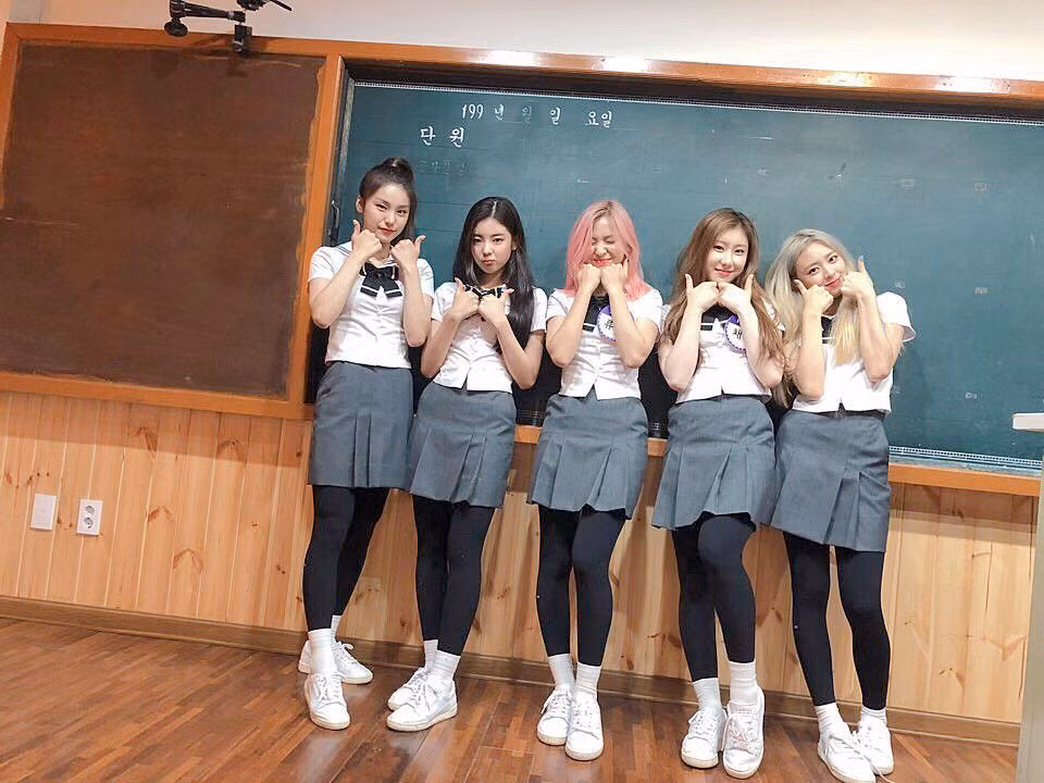Nhóm nữ nào cũng mặc đồng phục lên “Knowing Bros” nhưng BLACKPINK đẳng cấp nhất ảnh 9