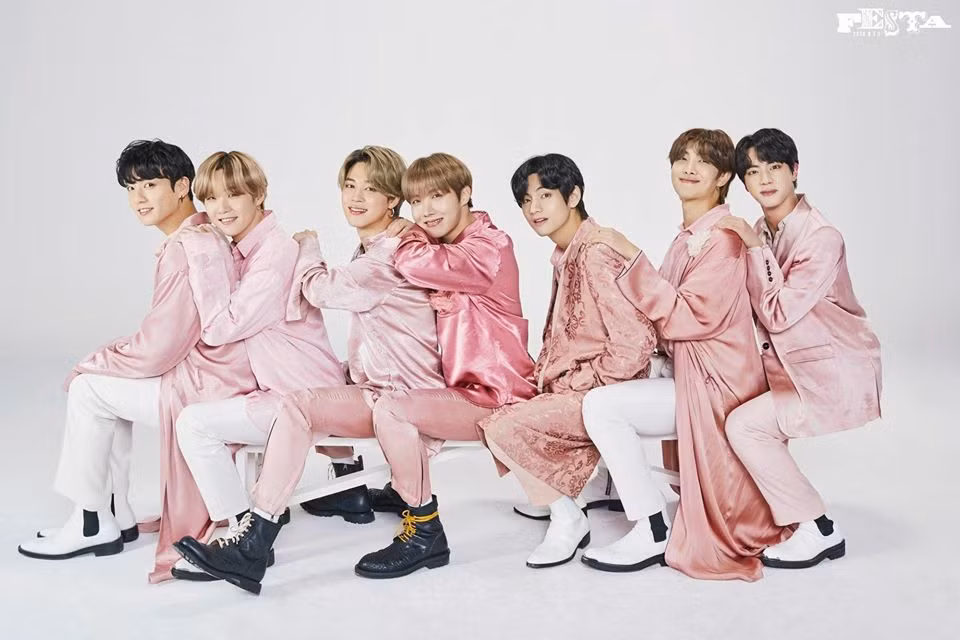 Nhóm nhạc vô danh lập kỳ tích: Nhảy vọt 42 bậc để áp sát BTS, NCT và EXO ảnh 2
