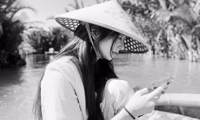 Seo Ye Ji có thêm khoảnh khắc khoe “vòng eo siêu thực”: Nhỏ hơn cả người mẫu của hãng ảnh 7
