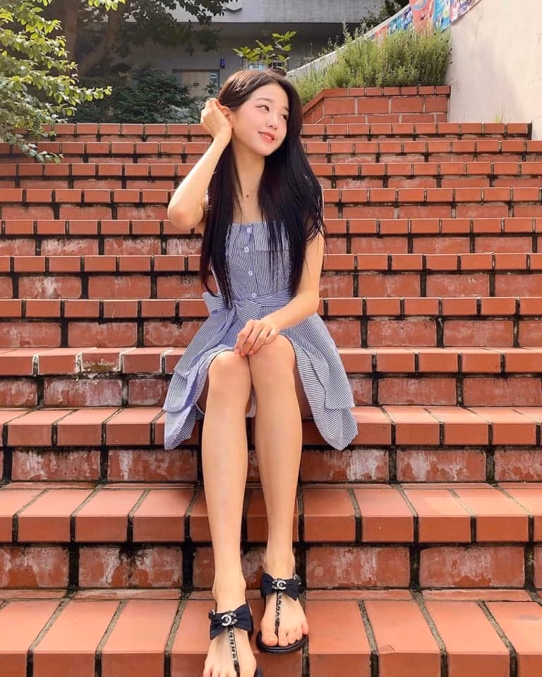 Chân dài như Jang Won Young cũng khổ: Đi tìm ứng dụng giúp thu ngắn chân khi chụp ảnh ảnh 7