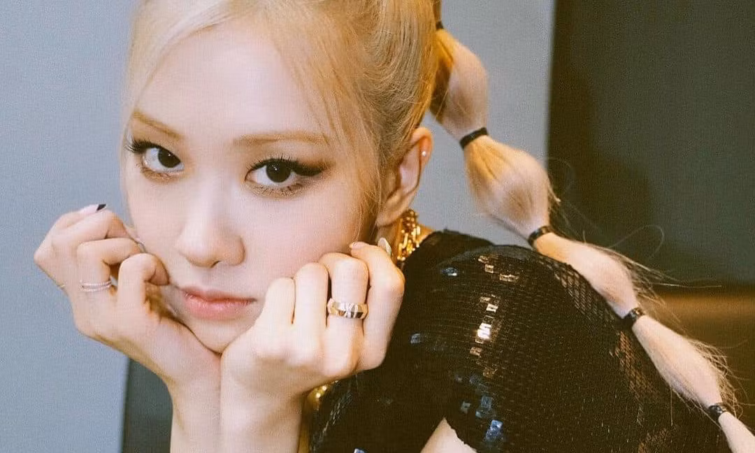 Không phải idol xinh đẹp nhất nhưng Jennie chính là cô gái “cân được mọi kiểu tóc” ảnh 15 Không phải idol xinh đẹp nhất nhưng Jennie chính là cô gái “cân được mọi kiểu tóc” ảnh 15