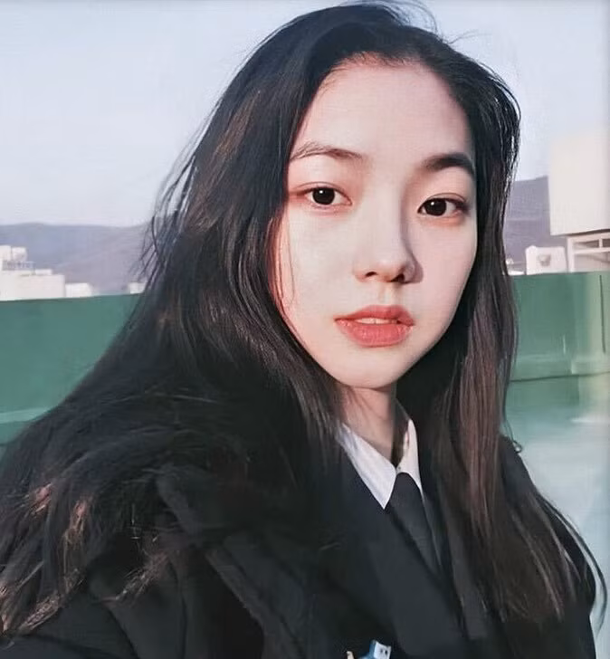Từ thực tập sinh Yoo Ji Min đến idol Karina: Stylist SM Ent thực sự không thể đùa được đâu ảnh 3
