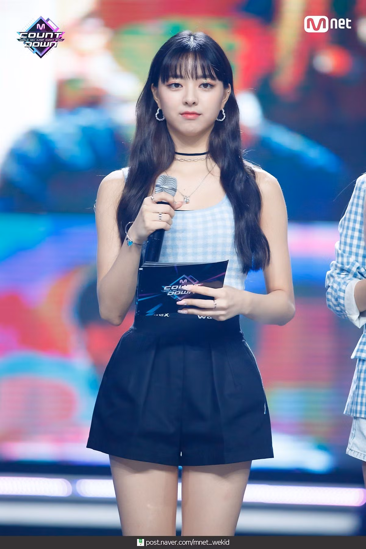Hội “nữ idol đẹp như Thủy thủ Mặt Trăng” kết nạp thành viên mới: Xinh như búp bê sống ảnh 3