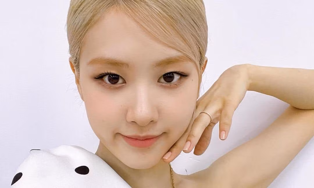 Debut solo thành công rực rỡ nhưng vẫn có một điều khiến Rosé không nguôi tiếc nuối ảnh 6