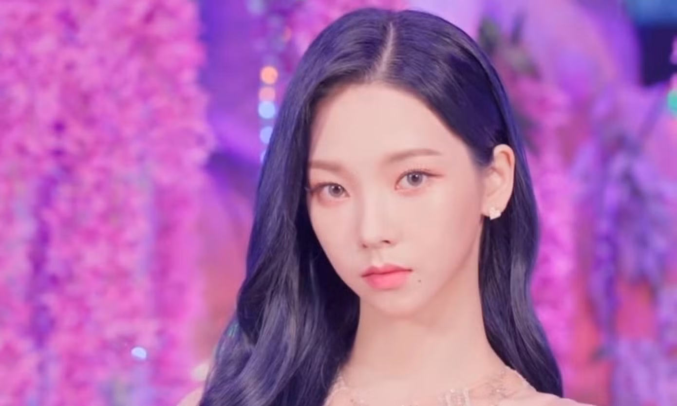Lấn lướt MC trên show truyền hình, vì sao Giselle (aespa) không bị netizen “ném đá“? ảnh 7 Lấn lướt MC trên show truyền hình, vì sao Giselle (aespa) không bị netizen “ném đá“? ảnh 7