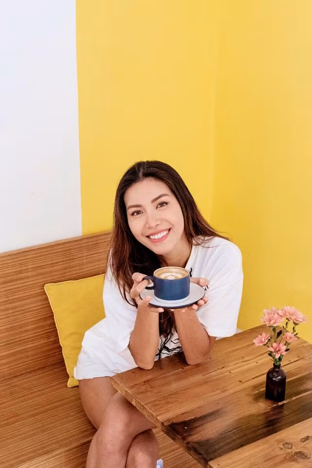 Sau tất cả, “cô gái vàng trong làng cách ly” Minh Tú đã “chốt đơn” ngày về Việt Nam ảnh 3