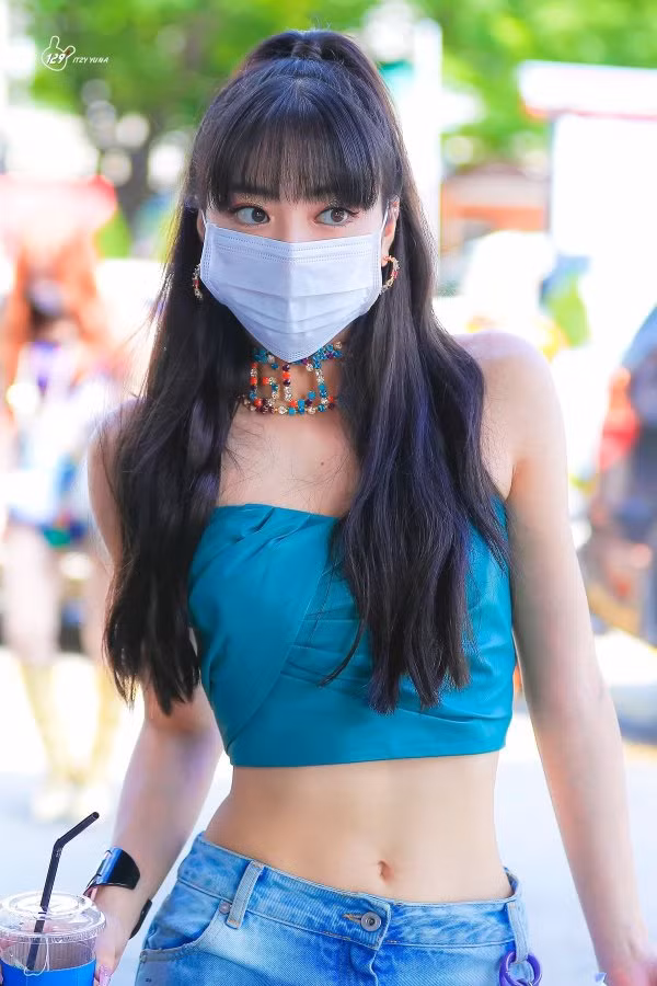 Hội “nữ idol đẹp như Thủy thủ Mặt Trăng” kết nạp thành viên mới: Xinh như búp bê sống ảnh 5