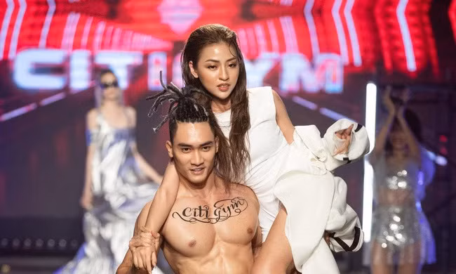Châu Bùi, Tlinh, Đồng Ánh Quỳnh và loạt bạn trẻ “mê mệt” bởi trào lưu Post A Pic Of ảnh 14 Châu Bùi, Tlinh, Đồng Ánh Quỳnh và loạt bạn trẻ “mê mệt” bởi trào lưu Post A Pic Of ảnh 14
