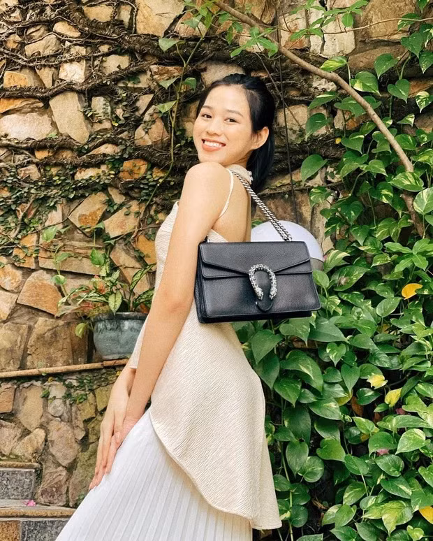 Đã tìm ra thương hiệu “chân ái” của Hoa hậu Đỗ Thị Hà khi gia nhập thế giới đồ hiệu ảnh 6
