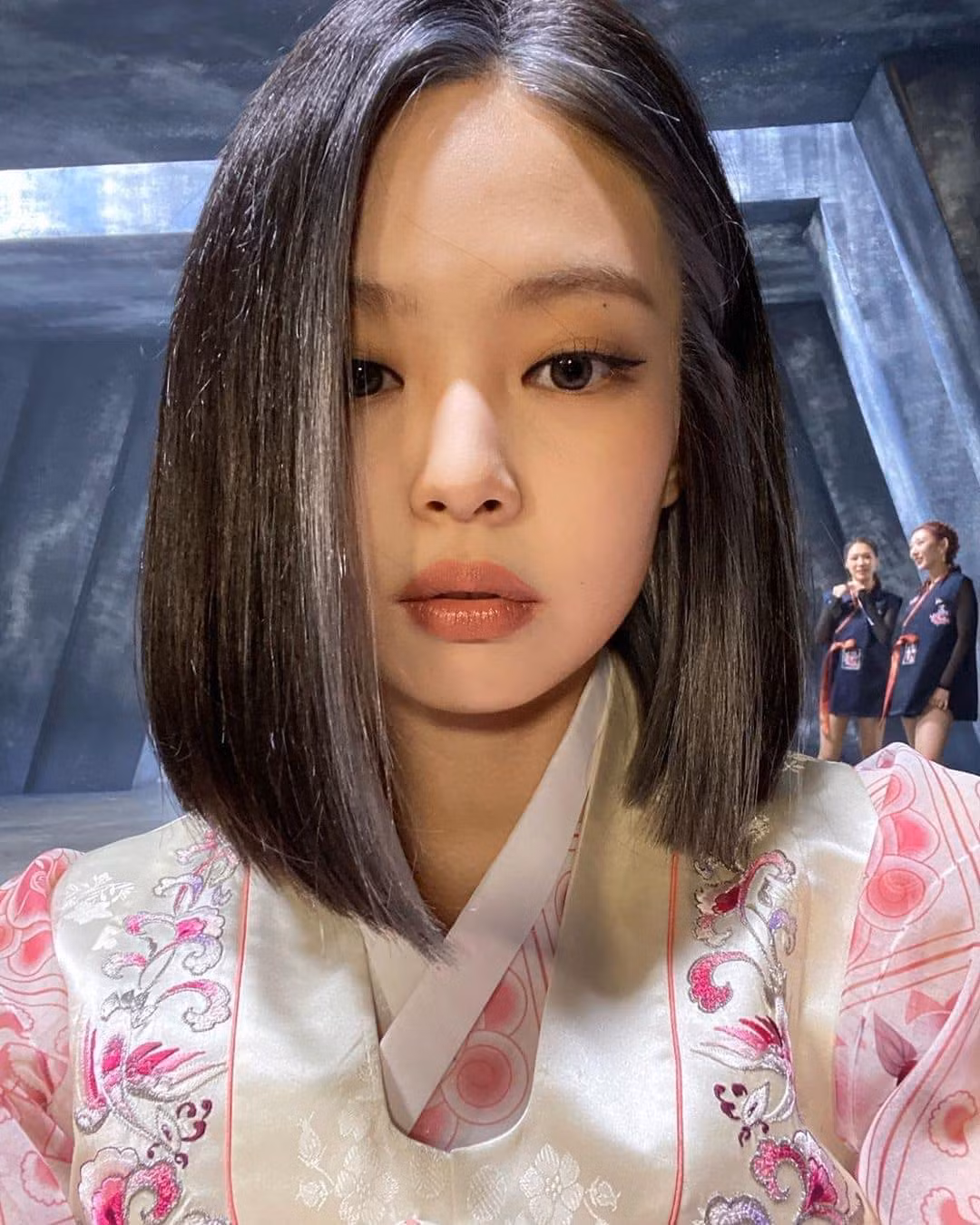 Không phải idol xinh đẹp nhất nhưng Jennie chính là cô gái “cân được mọi kiểu tóc” ảnh 12