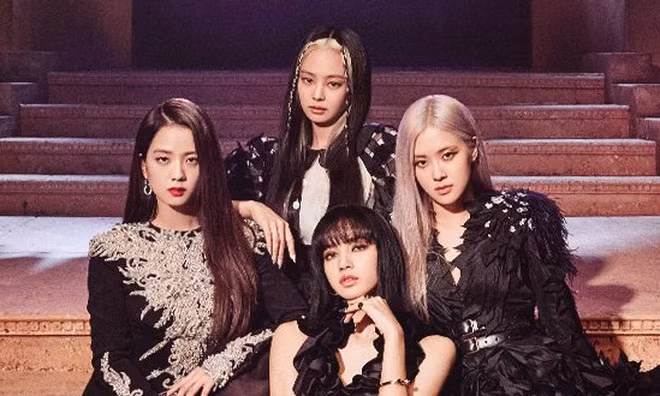 Cùng biến quần thành áo ống, cớ sao stylist BLACKPINK được khen còn stylist ITZY bị chê? ảnh 7