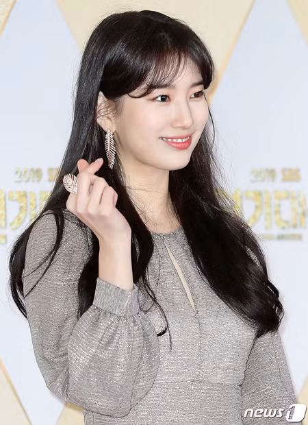 Vì đâu mà khi Suzy mới debut, công ty JYP nhất quyết không cho cô nàng cười? ảnh 10