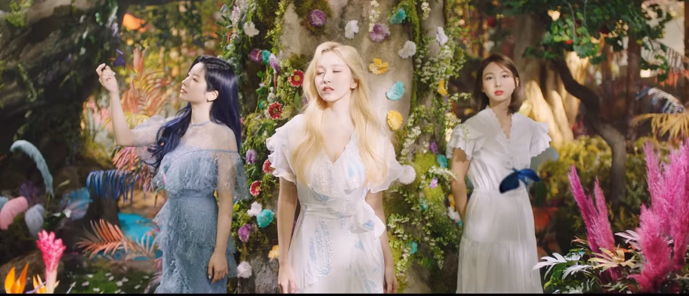 Debut được 5 năm, chưa bao giờ TWICE xinh đẹp ngất ngây như lần tái xuất này ảnh 3