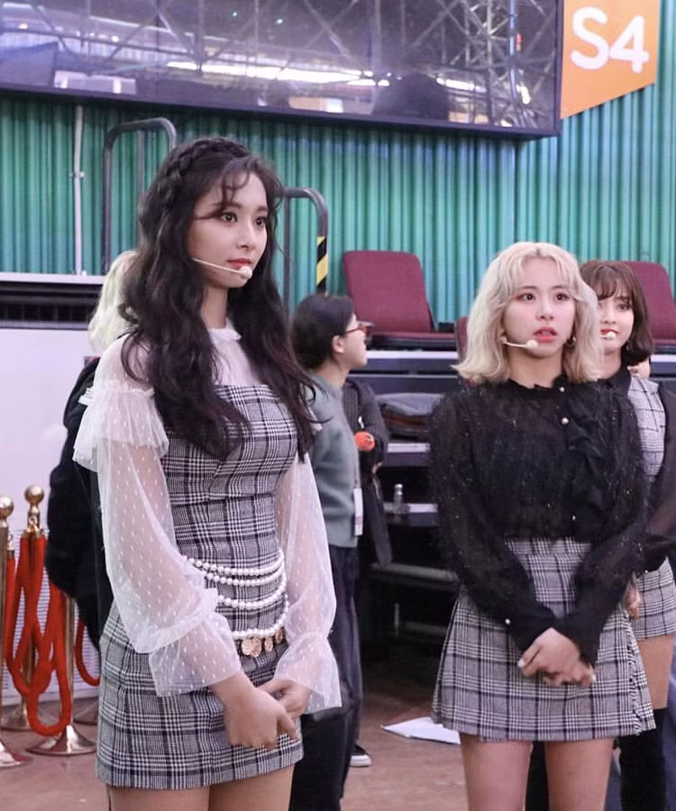Ngược đời như Tzuyu (TWICE): Gặp bên ngoài còn xinh đẹp hơn ảnh đã qua chỉnh sửa ảnh 10