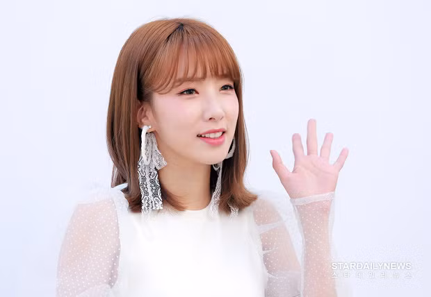 Nữ thần tượng Kpop đình đám một thời chính thức tuyên bố kết hôn với Tổng tài thành đạt - Ảnh 4.