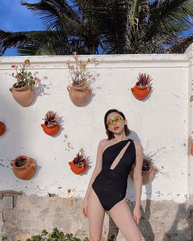 Chưa vội sinh con, mỹ nhân nóng bỏng bậc nhất Vbiz ngày càng sexy - 9