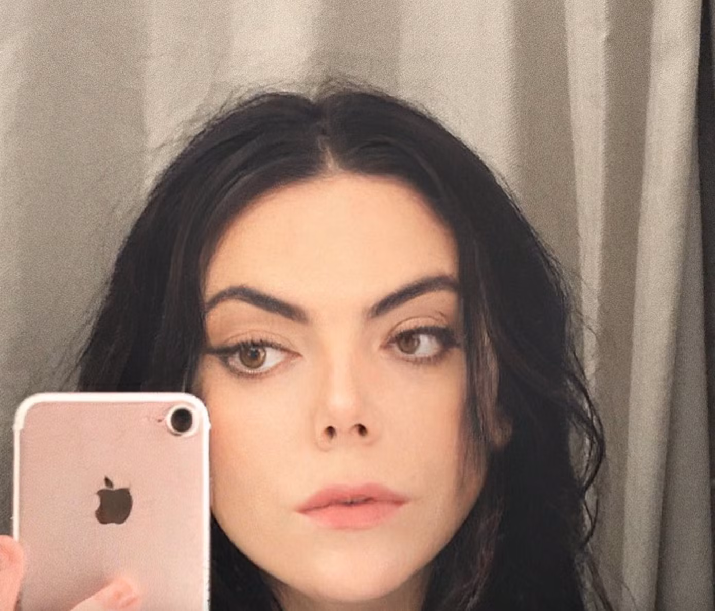 Sửng sốt với cô gái có khuôn mặt giống Michael Jackson ảnh 3