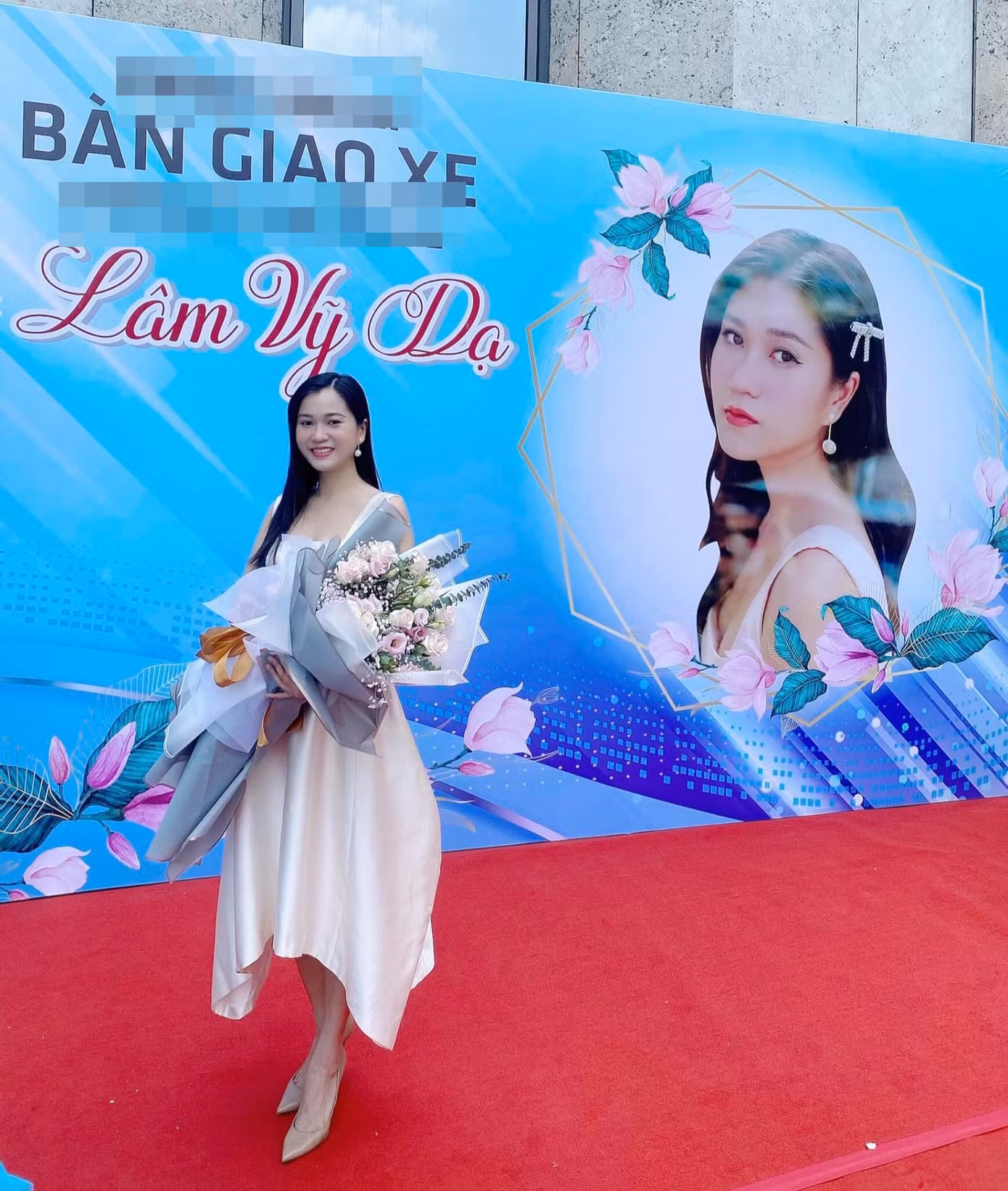 Thu Trang, Nhã Phương, Lâm Vỹ Dạ - hội nữ chủ tịch đa năng của showbiz Việt ảnh 9