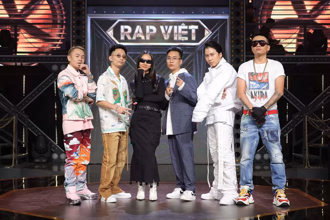 Các HLV “Rap Việt” nhận được lời khen từ nhà sản xuất chương trình “Show Me The Money“ ảnh 3
