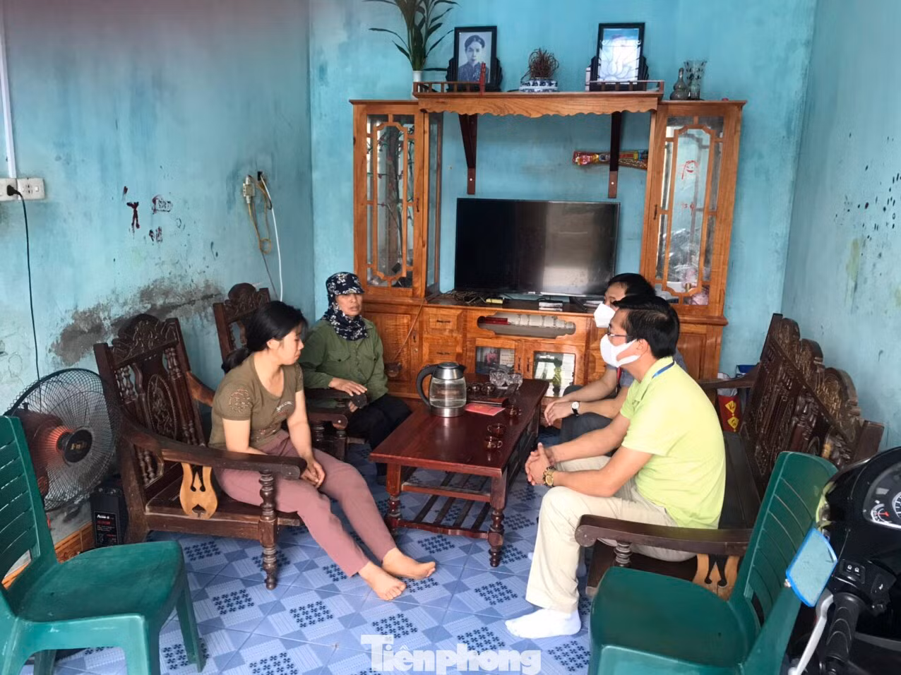 Mới nhất vụ Phó Chủ tịch phường xúc phạm người bán rau 'Con điên này!' ảnh 2