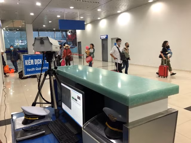 Nữ Việt kiều về từ vùng dịch bỏ trốn, Chủ tịch xã bị đình chỉ công tác ảnh 1