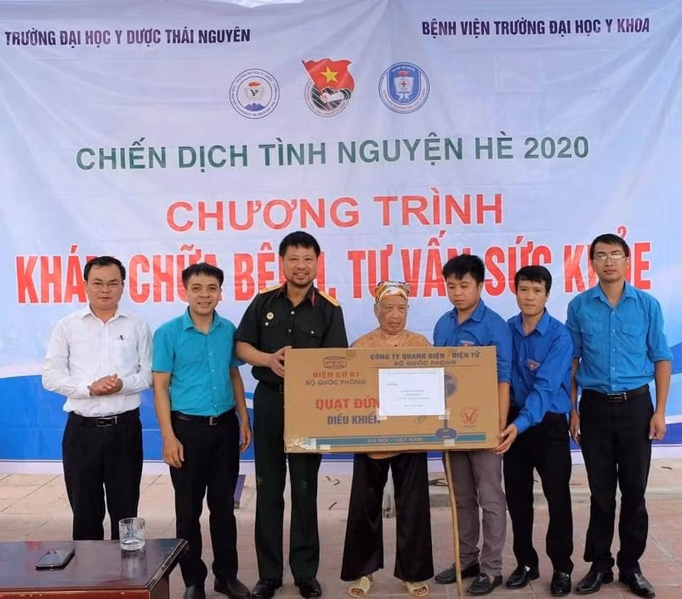 Tháng Bảy tri ân: Chuỗi hoạt động ý nghĩa của tuổi trẻ trường Đại học Y Dược Thái Nguyên ảnh 6
