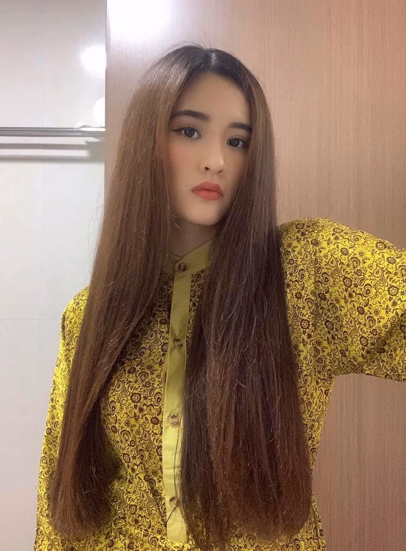 Diệu Linh – cô mẫu ảnh đam mê hội họa và ước mơ trở thành giảng viên mỹ thuật ảnh 9