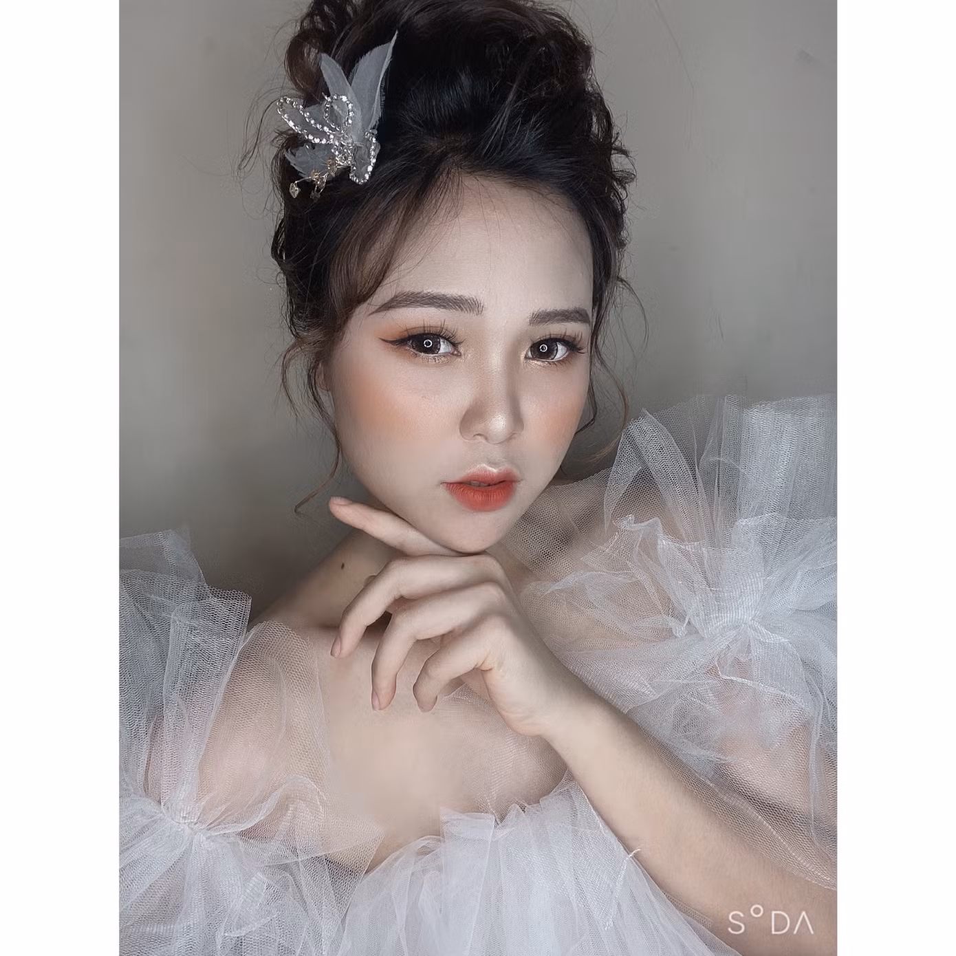 Nữ sinh khoa chăn nuôi đam mê diễn xuất ảnh 1