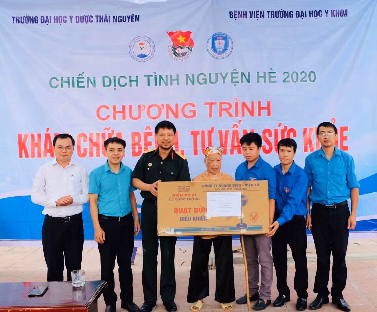 Hành trình Tháng Bảy tri ân tình nguyện của tuổi trẻ trường Đại học Y Dược Thái Nguyên ảnh 5