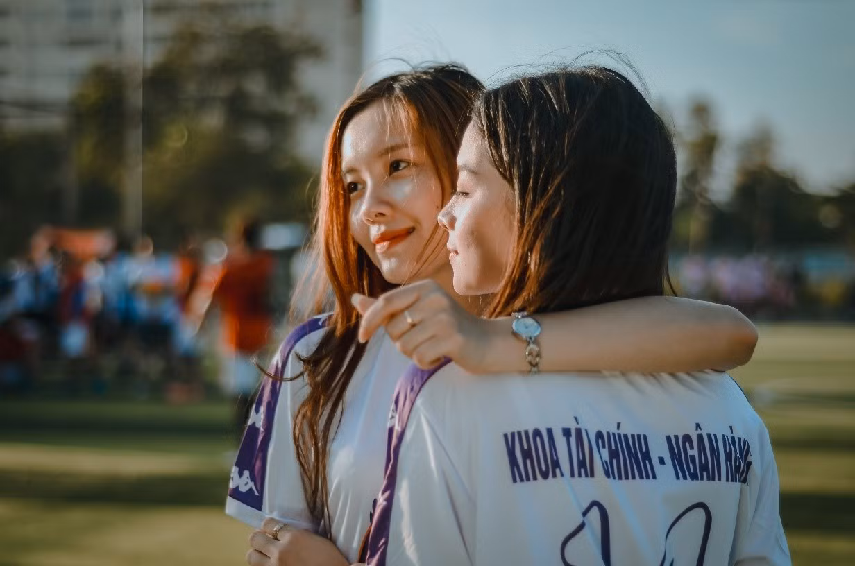 Những tọa độ “check in” đẹp mê mẩn tại Đại học Đại Nam ảnh 18