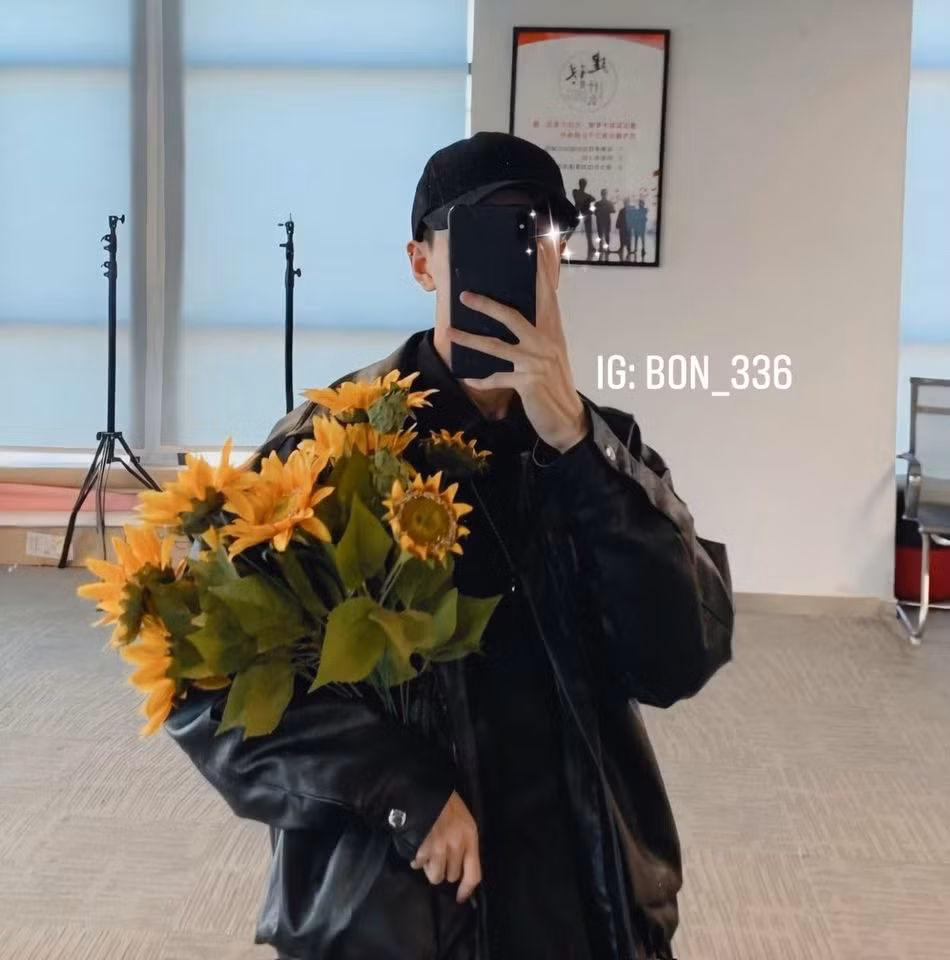 Danh tính bí ẩn của nam sinh xứ Trung với loạt cover khiến Fans Việt “lụi tim” ảnh 6
