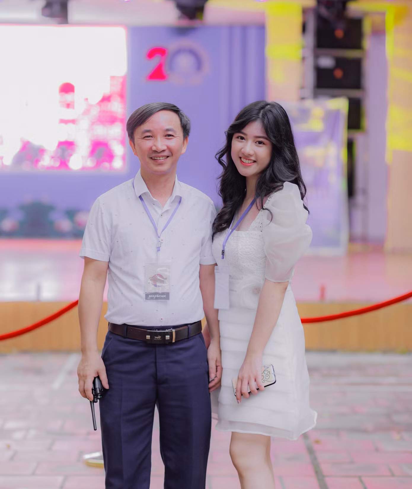 Nữ sinh có ánh mắt biết cười quyết tâm chinh phục chân trời tri thức ảnh 7