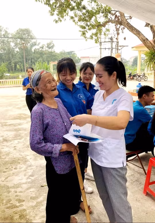 Tháng Bảy tri ân: Chuỗi hoạt động ý nghĩa của tuổi trẻ trường Đại học Y Dược Thái Nguyên ảnh 4