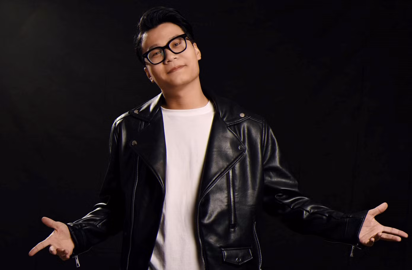BTV – MC Lê Hoàng Long: Từ nỗ lực theo đuổi đam mê, tới MC Thời sự trẻ nhất Việt Nam ảnh 13