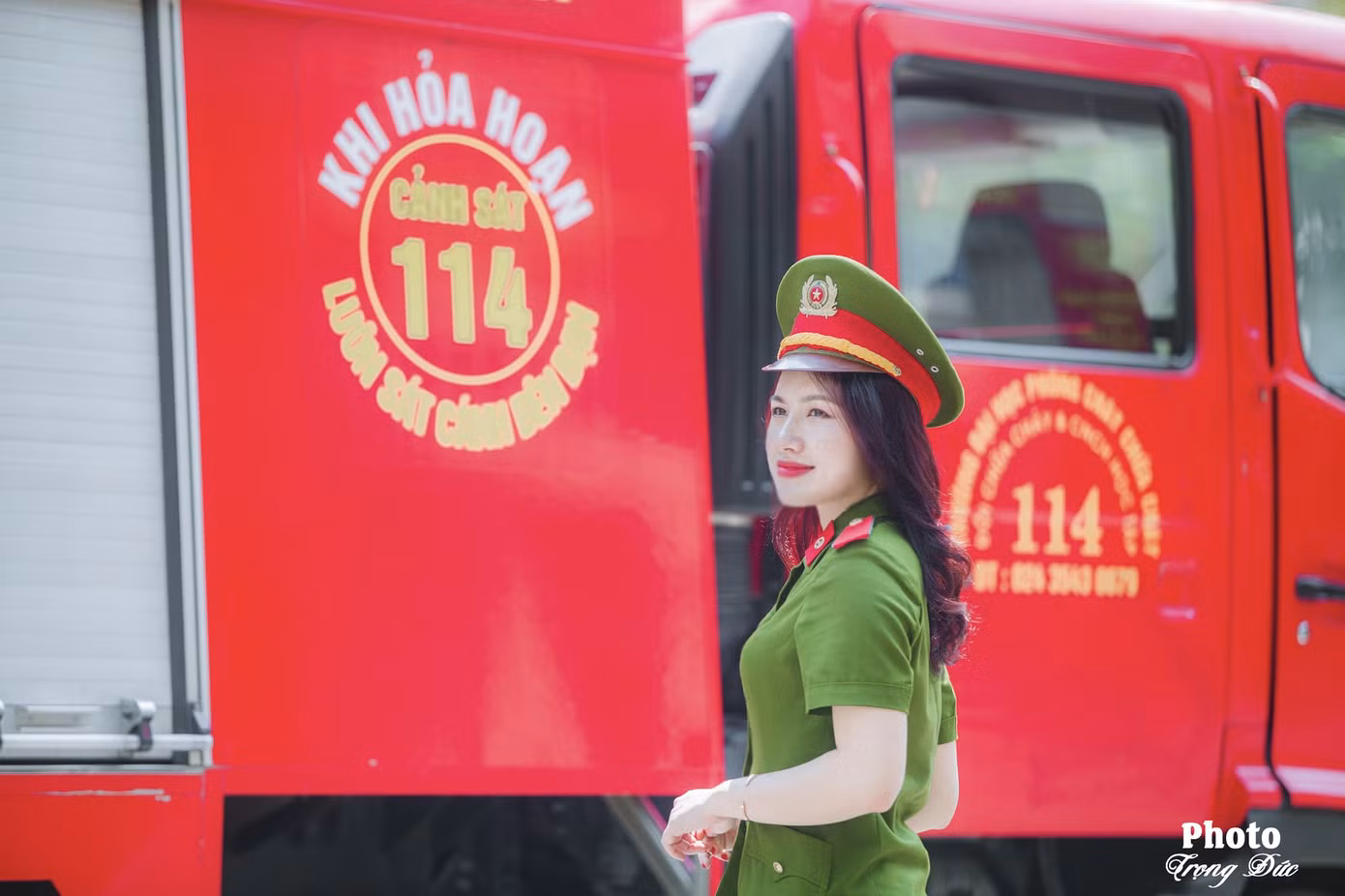 Nữ thủ khoa đầu ra trường ĐH Phòng cháy Chữa cháy được kết nạp Đảng trên giảng đường ảnh 5
