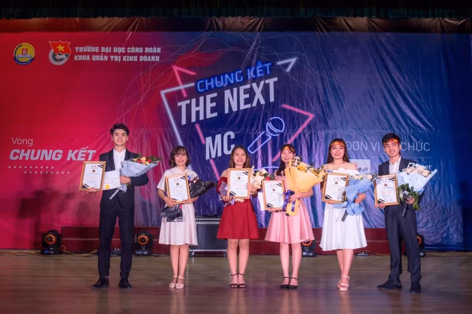 BTV – MC Lê Hoàng Long: Từ nỗ lực theo đuổi đam mê, tới MC Thời sự trẻ nhất Việt Nam ảnh 14