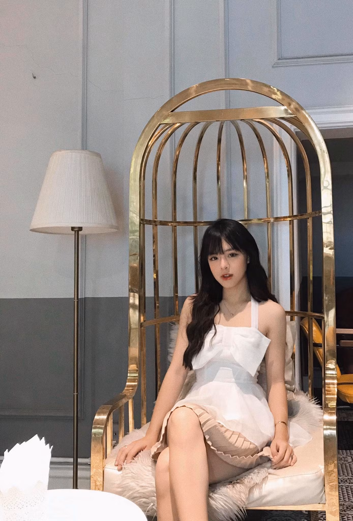 Cô sinh viên khoa Luật đam mê dẫn chương trình ảnh 2