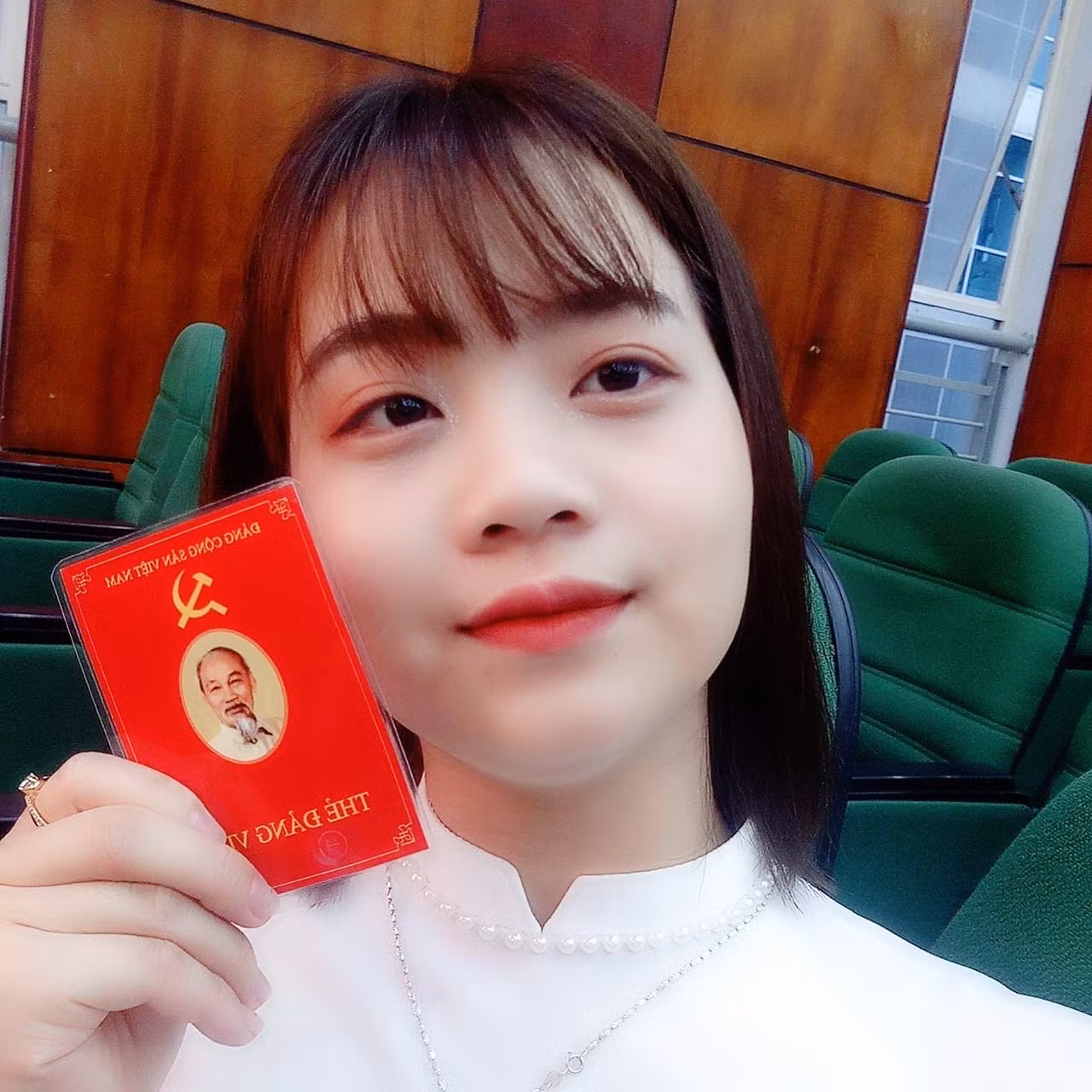 Nữ đảng viên sinh viên tự tin tỏa sáng ở ngôi trường toàn nam ảnh 4