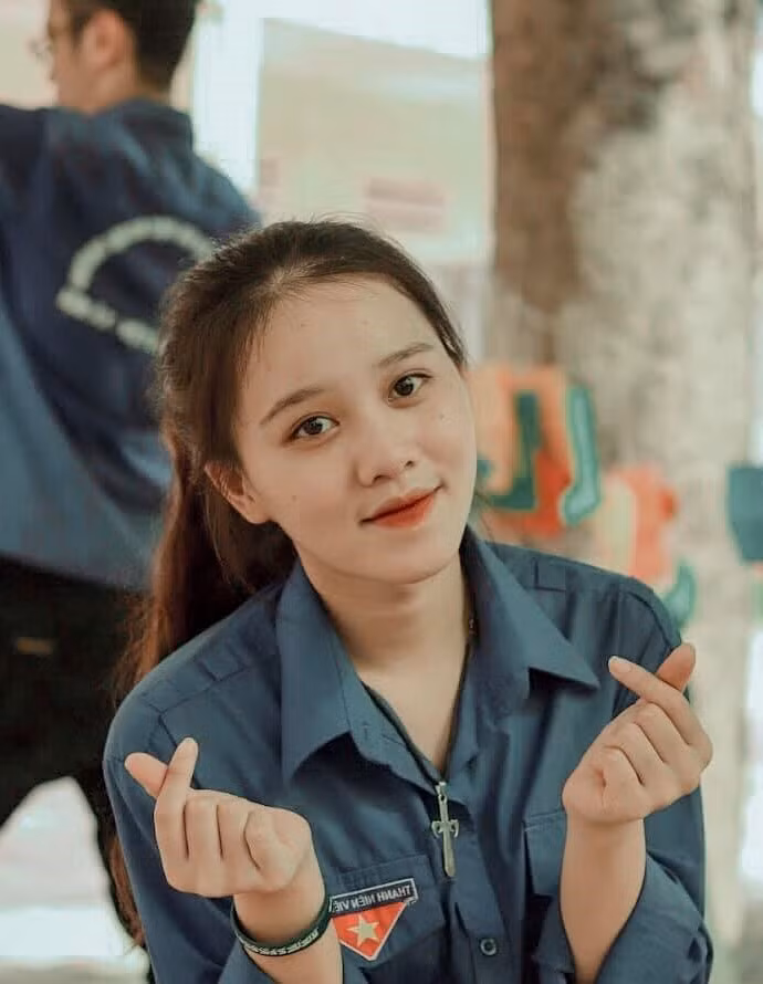 Hot Tiktoker Ngoại thương đa tài mê tình nguyện: Cháy bỏng ước mơ làm tiếp viên hàng không ảnh 8