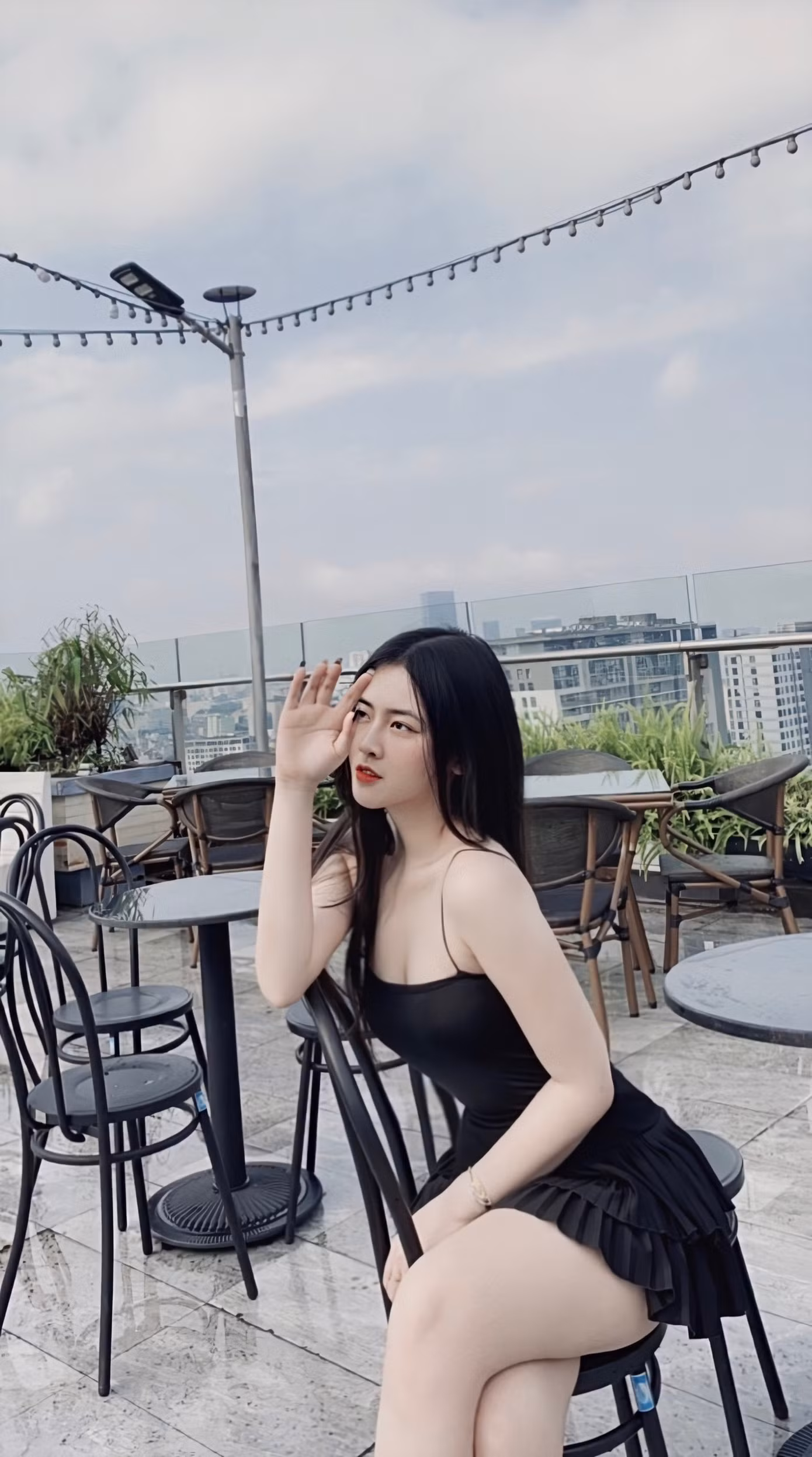 Hoài Trinh: “Đằng sau không có lấy một người, tuyệt đối phải đứng vững” ảnh 2