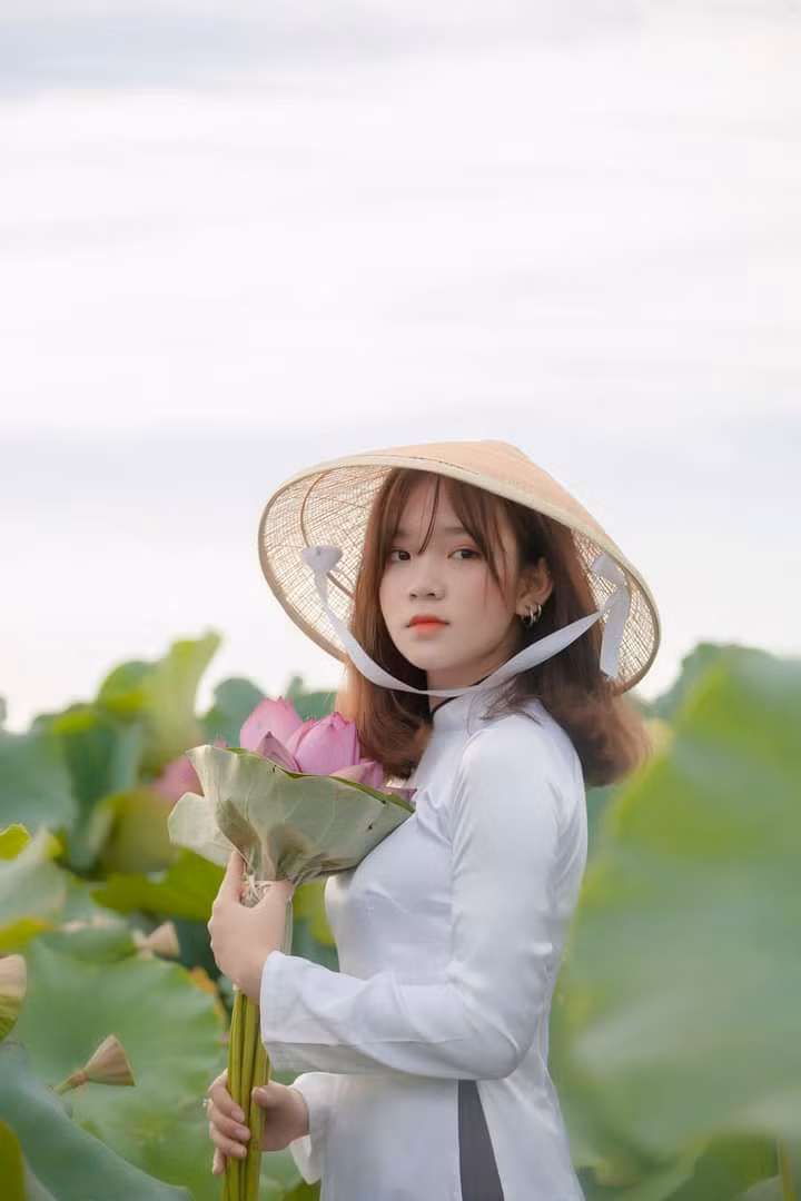 Cuốn hút với vẻ đẹp trong trẻo của cô nàng 16 tuổi ảnh 2