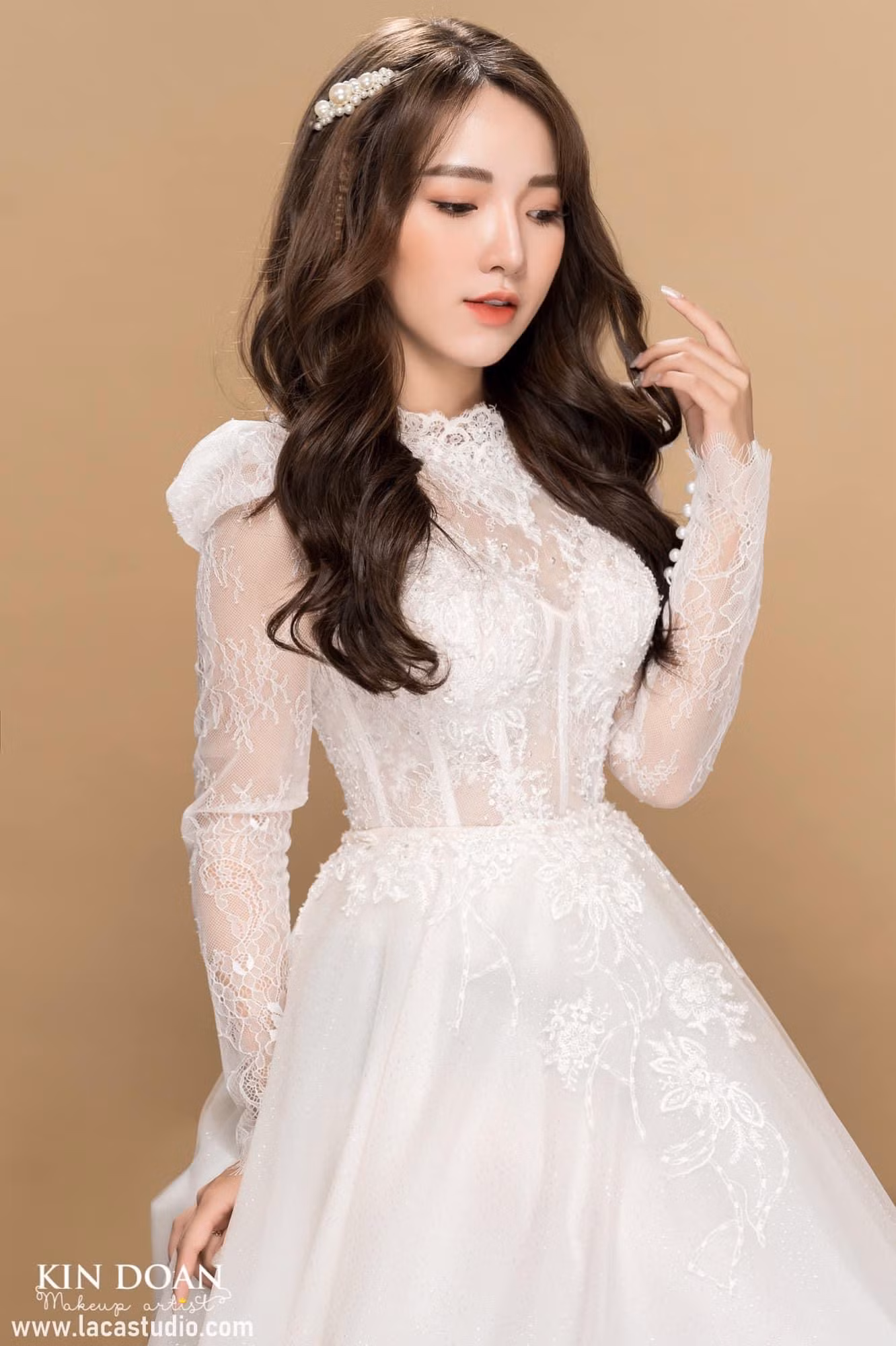 Cô mẫu ảnh 9X “gây thương nhớ” với vẻ đẹp trong veo như sương mai ảnh 5