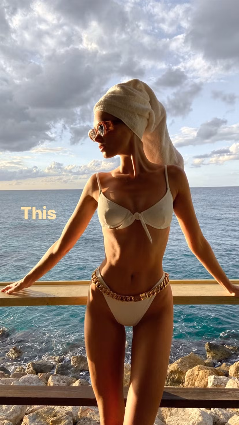 Elsa Hosk khoe đường cong 'gây mê' khi ở nhà giữa mùa dịch ảnh 7